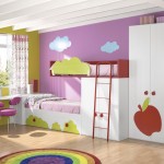 Color OK, mejorar camas, poner fondo y revisar quitar Hello Kitis cuadros etc.