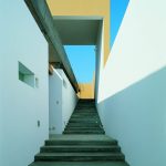 Casa Equis escaleras